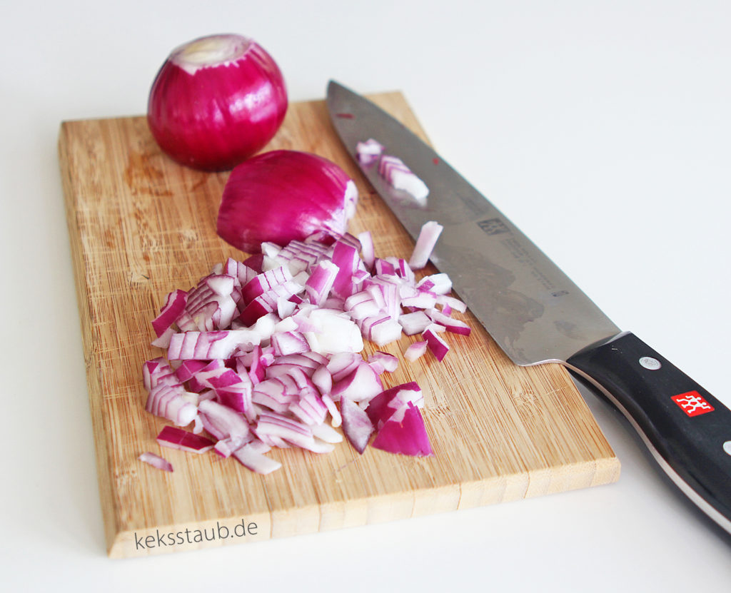 Kartoffelsalat geschnittene rote Zwiebeln logo