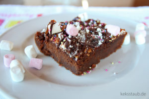 Brownies mit Mini Marshmallows und Baiser