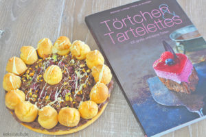 Windbeutel Schoko Kirsch Torte aus dem Buch on Tour von Törtchen Törtchen